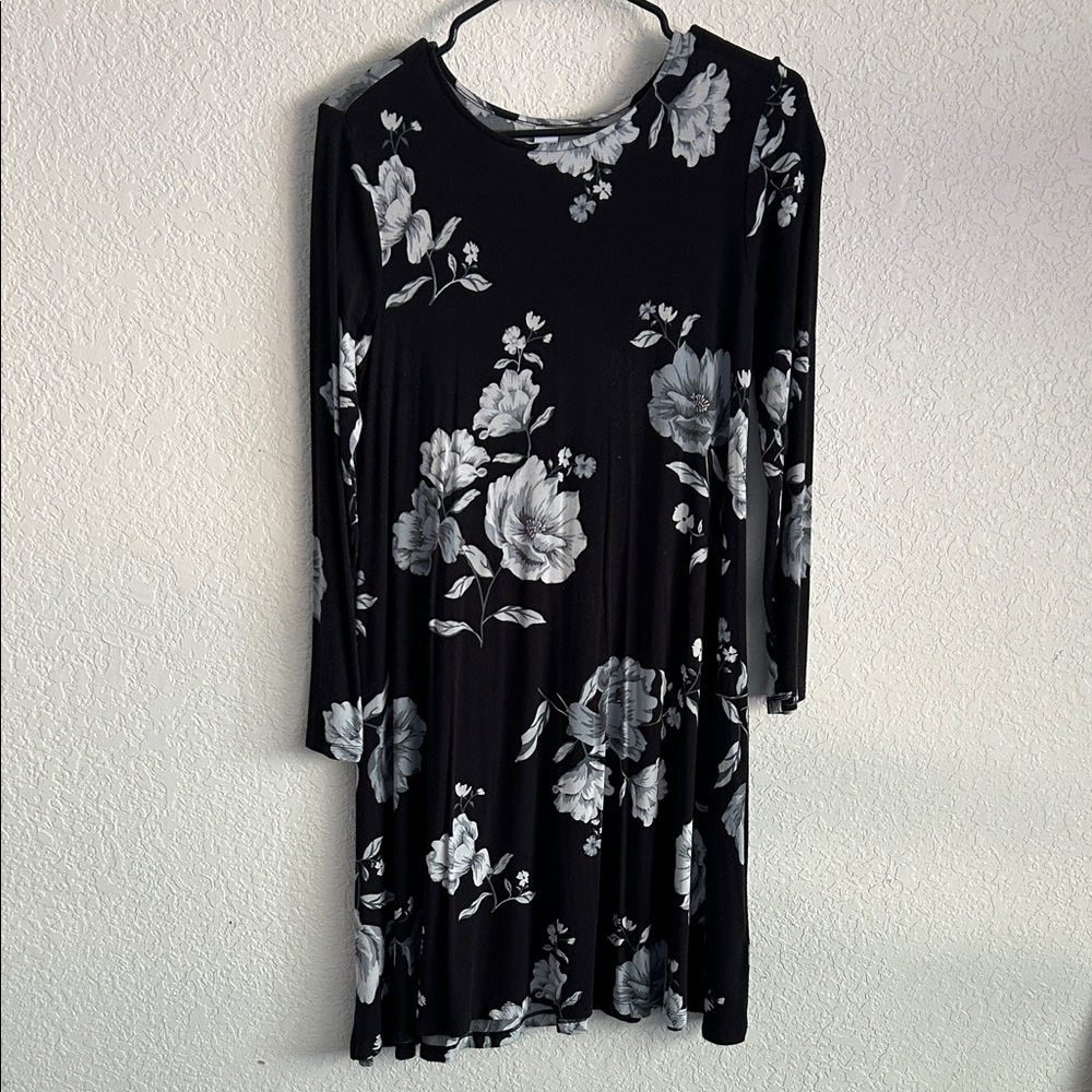 Old Navy Black and Gray Floral Long Sleeve Dress